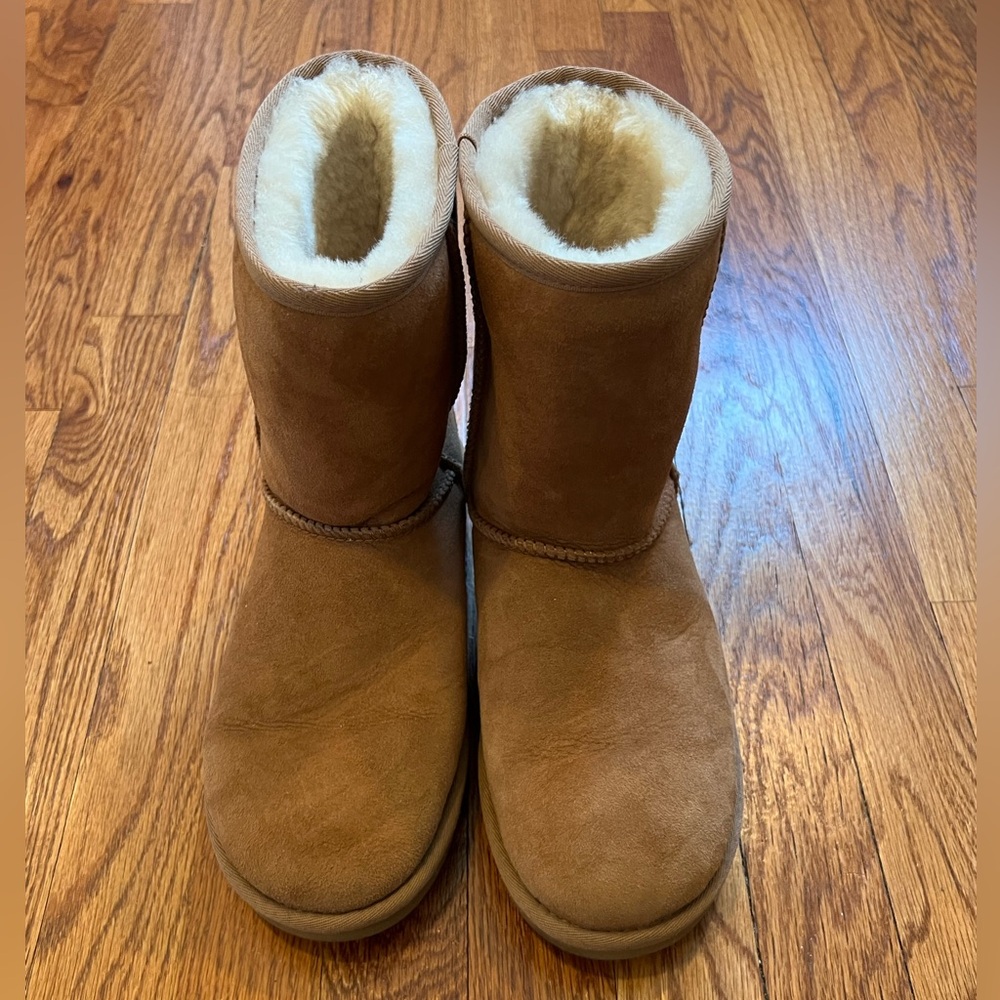 Women's Classic II Short Shearling Boots